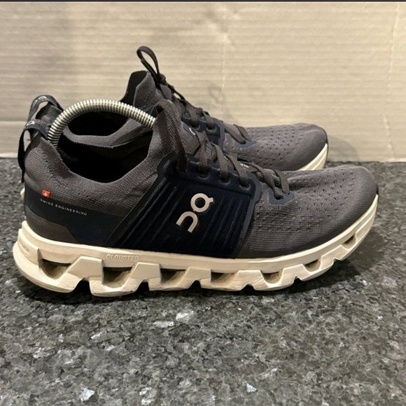 ON Cloudswift 3 Running men's sneakers Dark Blue & Black Men's Size 11 - Picture 2 of 7